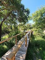 Kingfisher Creek Safari Lodge