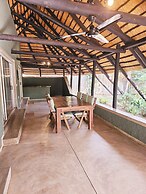 Kingfisher Creek Safari Lodge