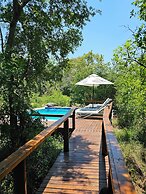 Kingfisher Creek Safari Lodge