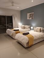 Kingfisher Creek Safari Lodge