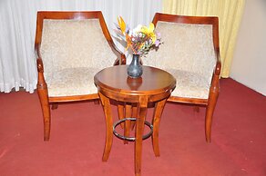 Tropic Inn Hotel
