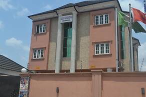 Dan Morgan Hotel & Suites