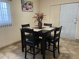 Casa Flores & Flores