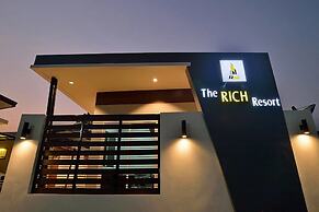 The Rich Resort