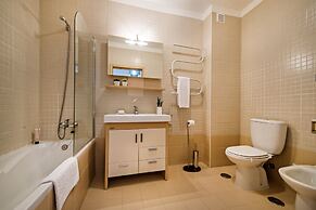 Santa Luzia Residence by MarsAlgarve