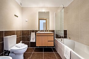 Santa Luzia Residence by MarsAlgarve