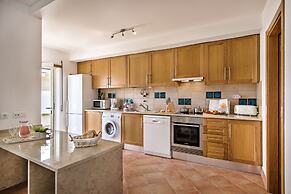 Santa Luzia Residence by MarsAlgarve