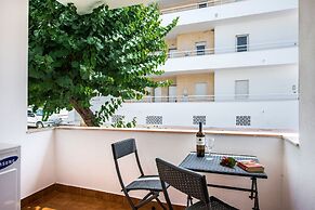 Santa Luzia Residence by MarsAlgarve