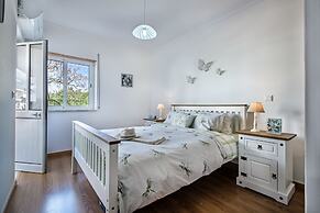 Santa Luzia Residence by MarsAlgarve