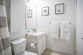 Velvet Stays – Financial District