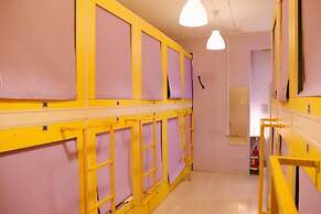 Capsule Hostel Yes