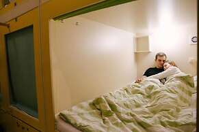 Capsule Hostel Yes