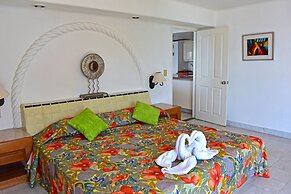 Aca Suites Ixtapa