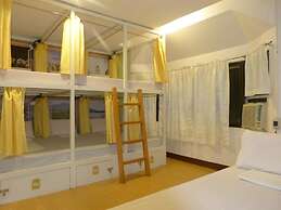 HIS Capsule Hostel