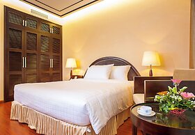 Garco Dragon Hotel