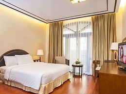 Garco Dragon Hotel