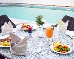 The Competent Palace Hotel