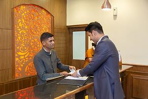 The Competent Palace Hotel