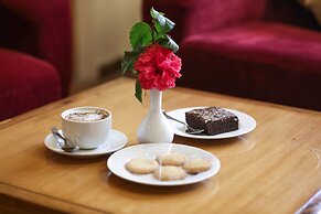 The Competent Palace Hotel