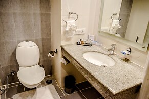 The Competent Palace Hotel