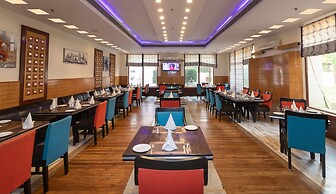 The Competent Palace Hotel