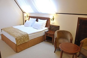 Weiler Hotel