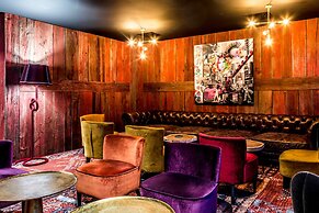 Hôtel Daria-I Nor by Les Etincelles