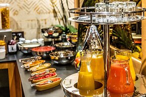 Hôtel Daria-I Nor by Les Etincelles