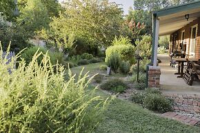 Monty's On Lumley Drive