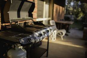 Monty's On Lumley Drive