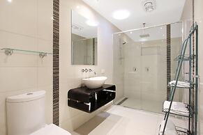 Woody's In Central Bright