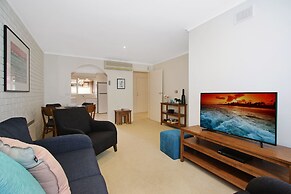 Woody's In Central Bright