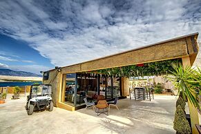 Noa Island Retreat