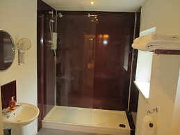 St Raphael Guest House