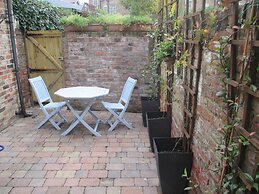 St Raphael Guest House