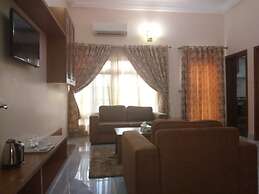 Ozom Hotel
