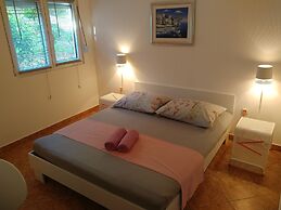 Astramaris Apartments