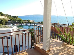 Astramaris Apartments