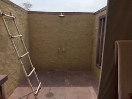 Dhora Desert Resort & Spa By Eight Continents