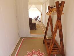 Dhora Desert Resort & Spa By Eight Continents