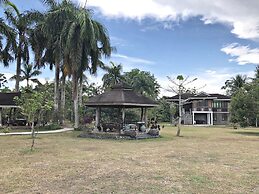 Tree House at Sitio de Amor Leisure Farm