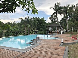 Tree House at Sitio de Amor Leisure Farm