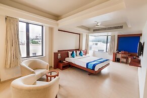 Monarch Montvert, Baner Pune