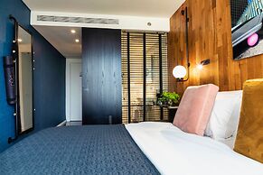 Fabric Hotel - an Atlas Boutique Hotel