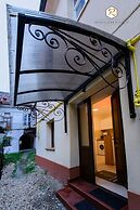 Piata Sfatului Studio