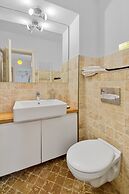 Piata Sfatului Studio