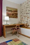 Piata Sfatului Studio