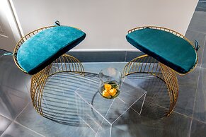 GCF Luxury Suites, Guest House