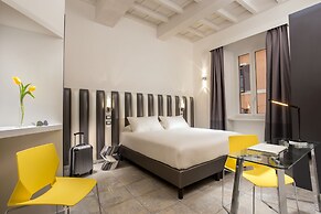 GCF Luxury Suites, Guest House