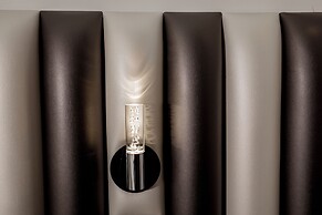 GCF Luxury Suites, Guest House